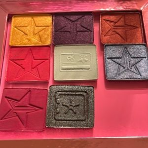 Jeffree Star singles. *NEW* opened placed inside Magnetic palette.